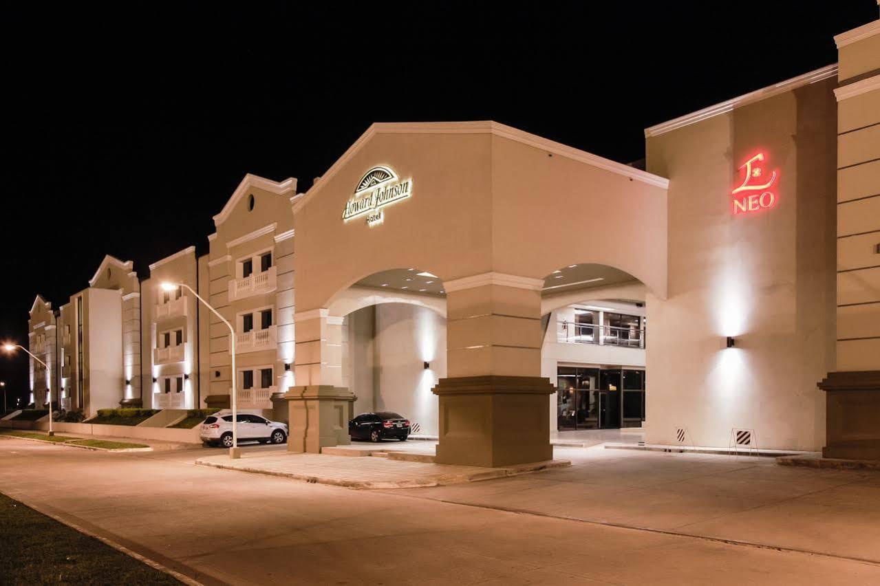 Howard Johnson Hotel & Casino Formosa Exterior photo
